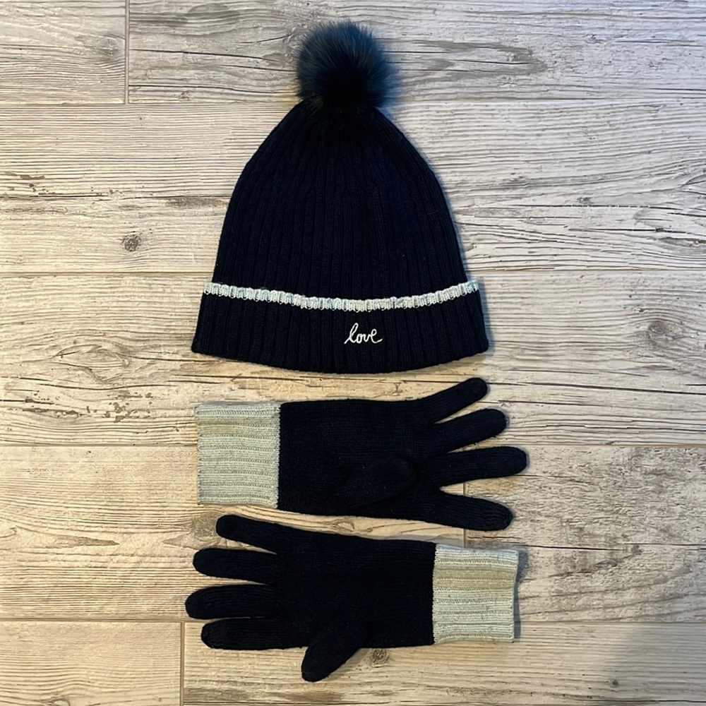 Women’s Banana Republic Knit Hat and Glove set
